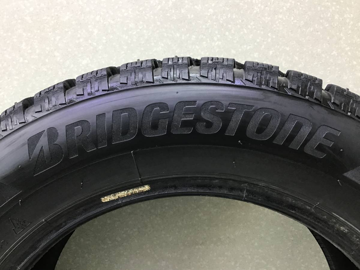 Шины R16 Зимние шипованные BRIDGESTONE ICE CRUISER 7000S Шины R16 Зимние шипованные BRIDGESTONE ICE CRUISER 7000S