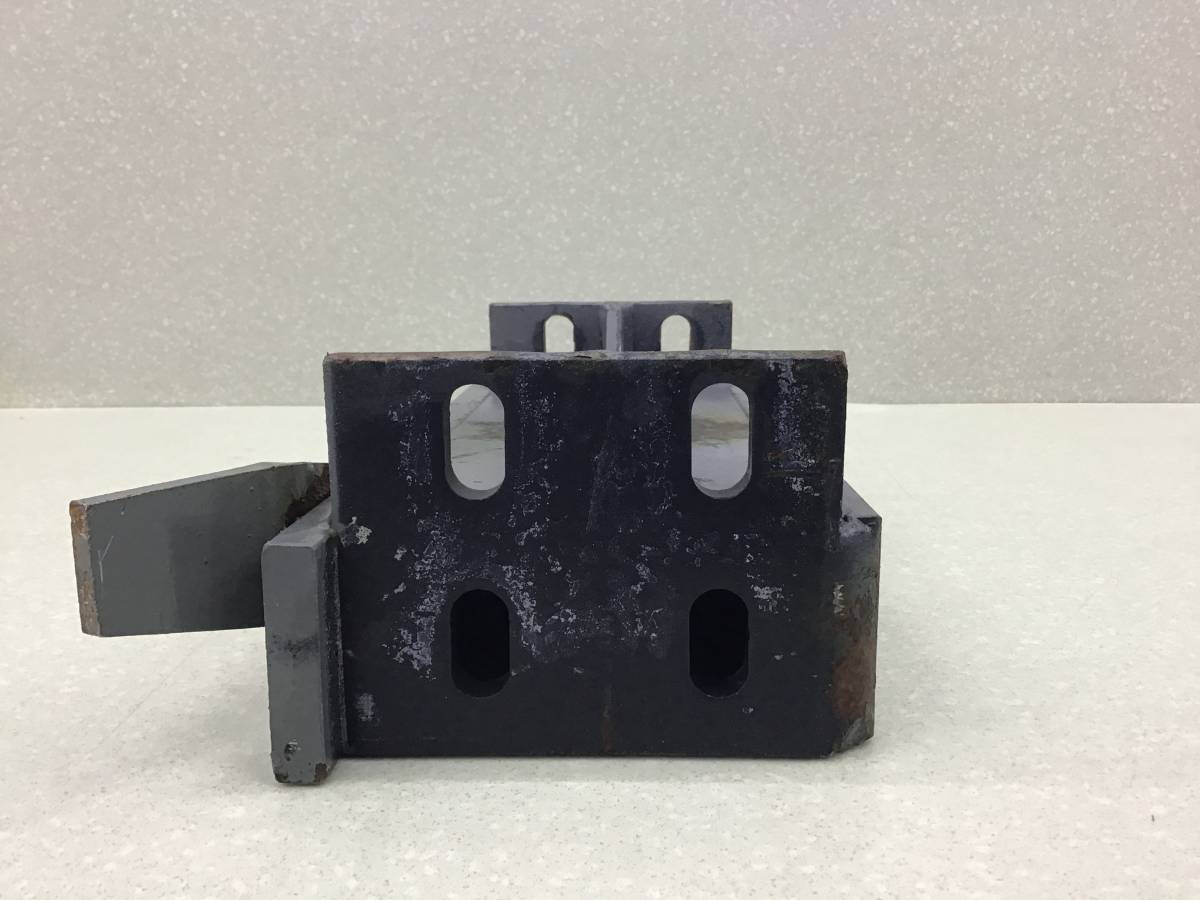 Кронштейн (сопут. товар) Sitrak C7H C7H 2014 - н. в.