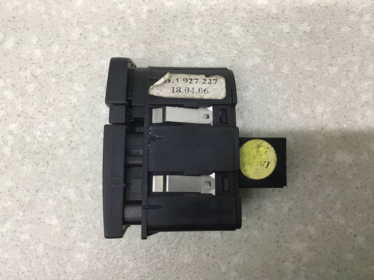 Блок кнопок Audi Q7 (4L) 2005-2015 Блок кнопок Audi Q7 (4L) 2005-2015