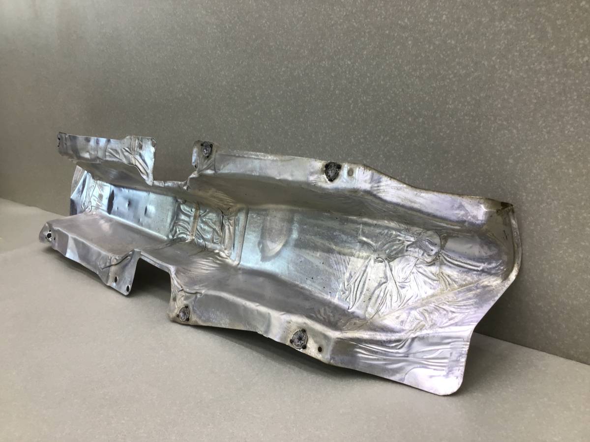 Экран тепловой Volkswagen Polo Sed 5 (6C1) 2010-2020 Экран тепловой Volkswagen Polo Sed 5 (6C1) 2010-2020