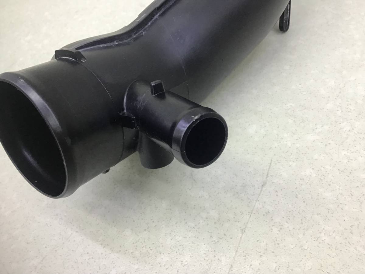 Патрубок турбины  Toyota Land Cruiser (J300) 2021>