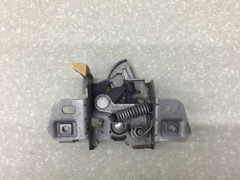 Замок капота, Volvo S40 2004-2012 Замок капота, Volvo S40 2004-2012