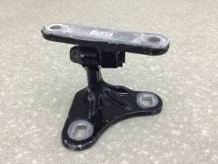 Петля двери передней левой верхняя Mercedes-Benz S-Class (W221) 2005-2013