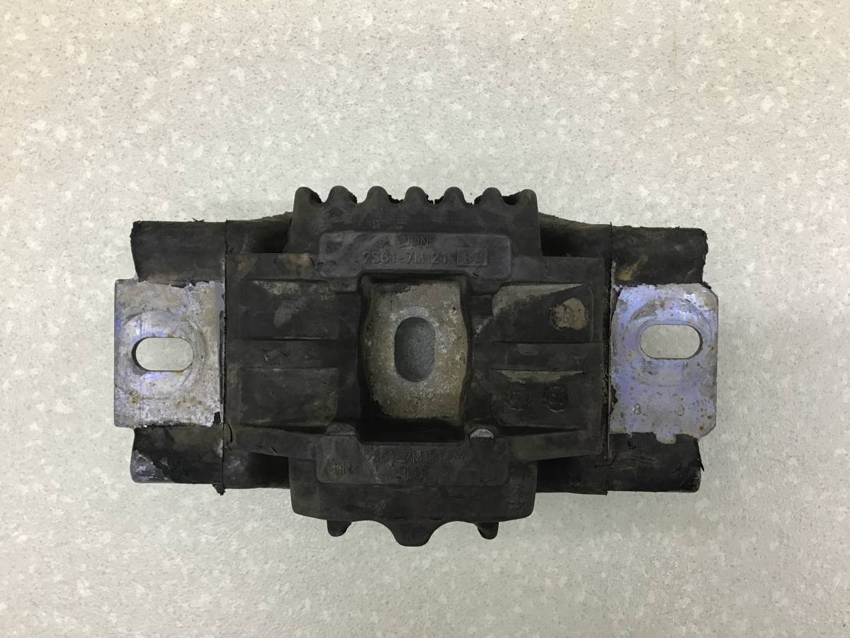 Опора КПП Ford Fiesta (CBK) 2001-2008 Опора КПП Ford Fiesta (CBK) 2001-2008