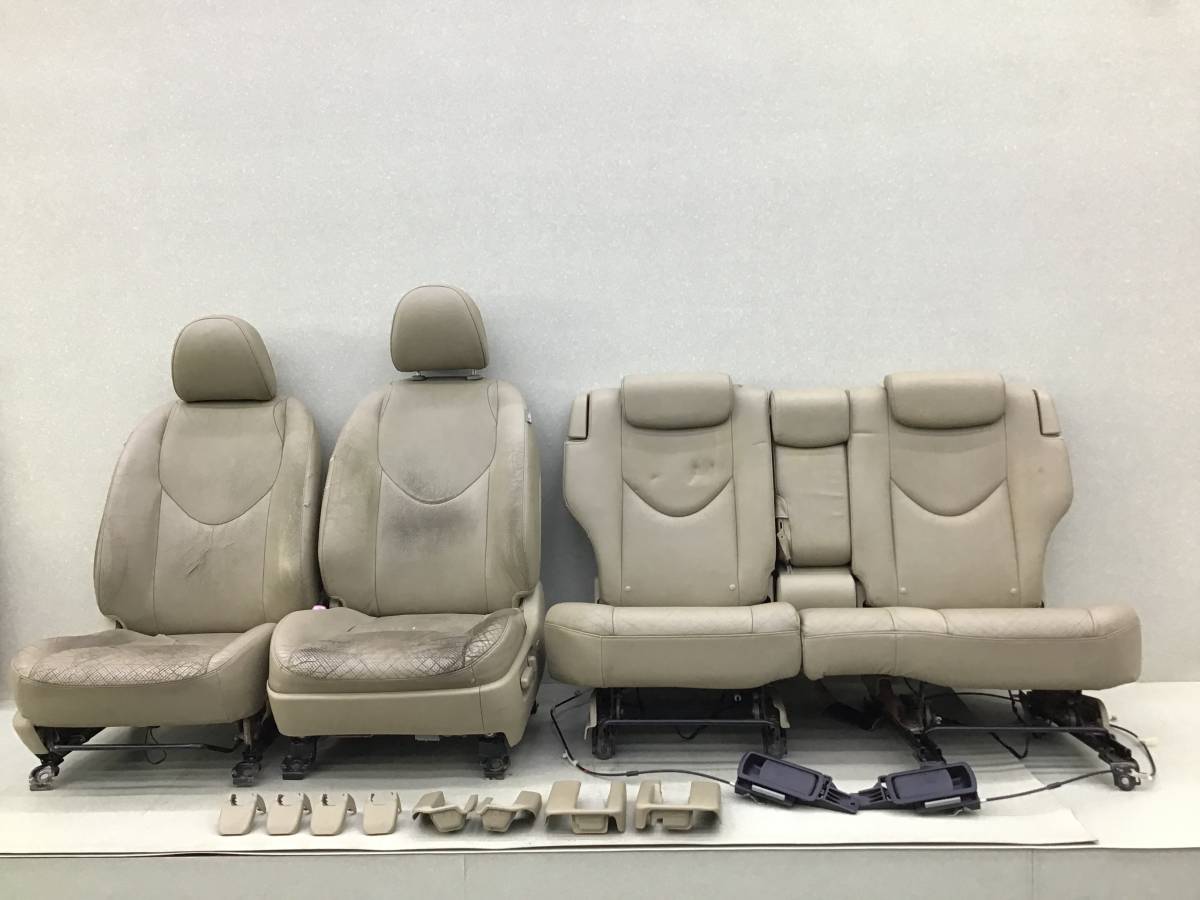 Сиденье (комплект) Toyota Rav 4 (A30) 2006-2013 Сиденье (комплект) Toyota Rav 4 (A30) 2006-2013