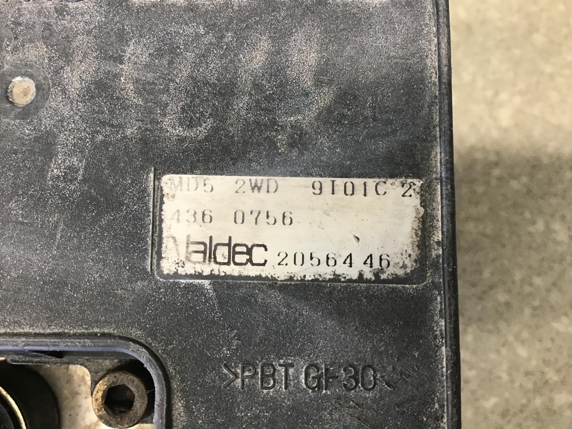 Блок ABS (насос) Mazda Familia (BJ) 1998-2003 Блок ABS (насос) Mazda Familia (BJ) 1998-2003