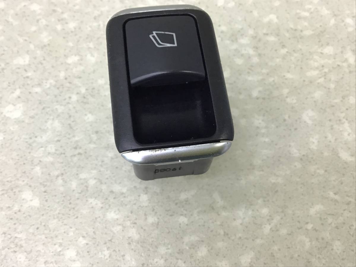 Кнопка стеклоподъемника Mercedes-Benz GL-Class (X166) 2012>