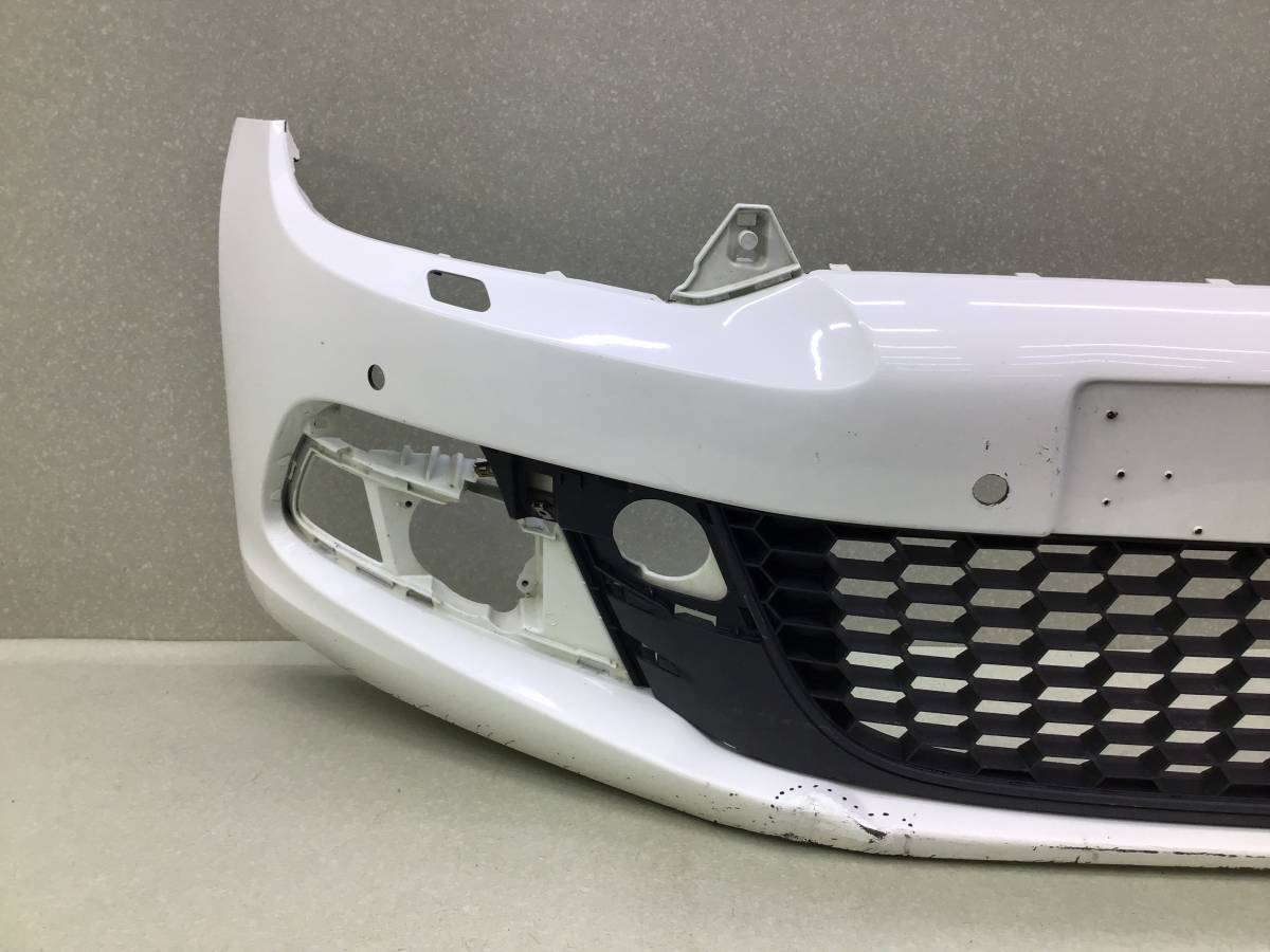 Бампер передний Volkswagen Scirocco 2009-2015