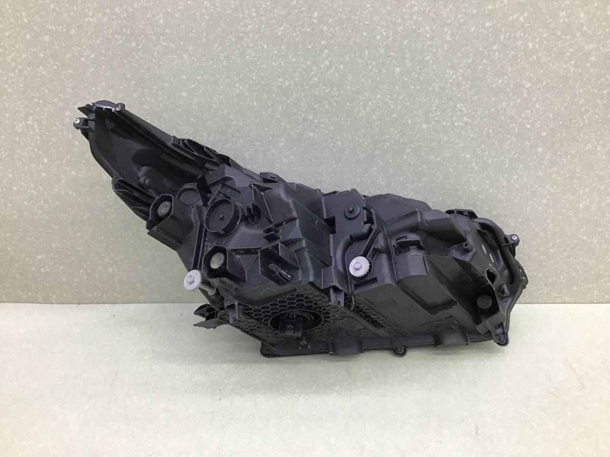 Фара левая Lexus NX 200 (ZGZ10) 2014-2021