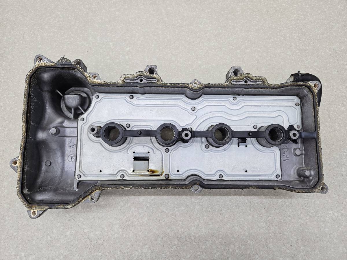Крышка головки блока (клапанная) Nissan Tiida (C11) 2007-2014 Крышка головки блока (клапанная) Nissan Tiida (C11) 2007-2014