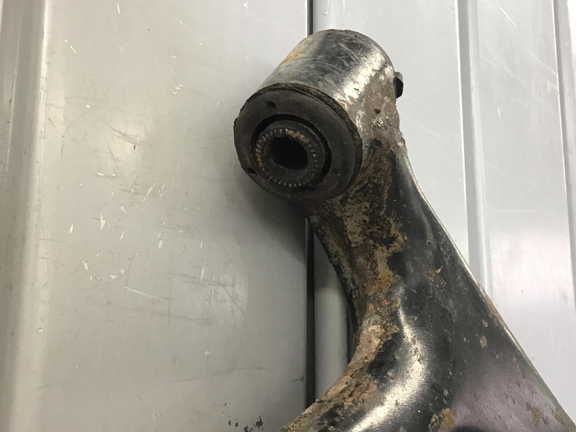 Рычаг передний правый Chery Tiggo (T11) 2005-2016