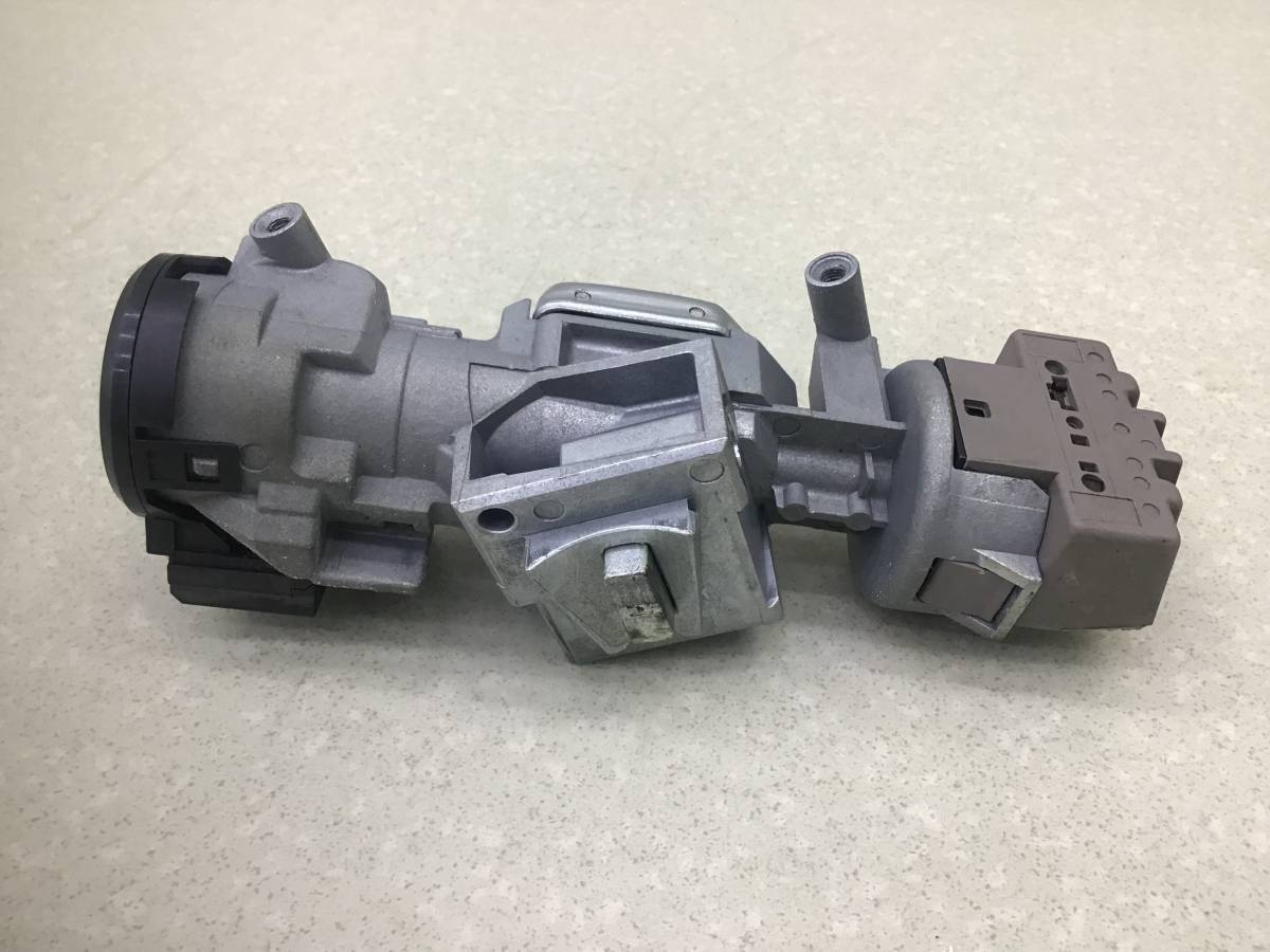 Замок зажигания (комплект) Ford Focus 3 (CB8) 2011-2019