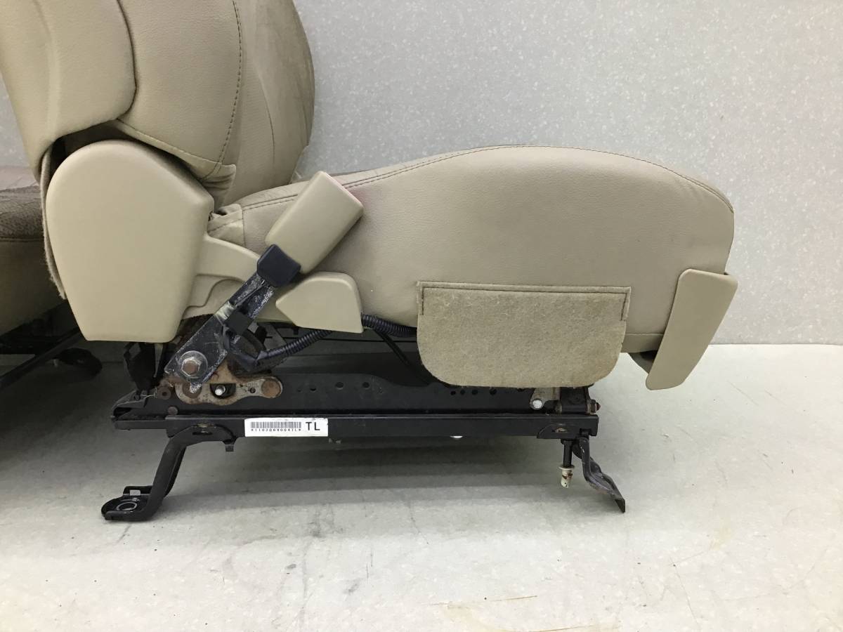 Сиденье (комплект) Toyota Rav 4 (A30) 2006-2013 Сиденье (комплект) Toyota Rav 4 (A30) 2006-2013