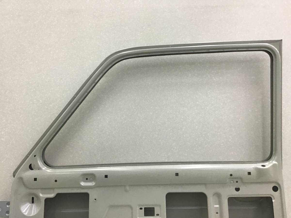 Дверь передняя правая Lada Niva (2121) 1977-2021