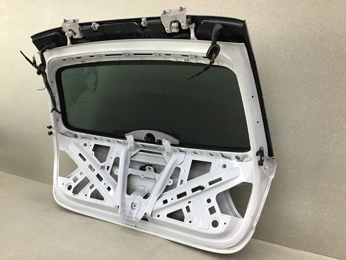 Дверь багажника BMW 3-series E90/E91 2005-2011 Дверь багажника BMW 3-series E90/E91 2005-2011