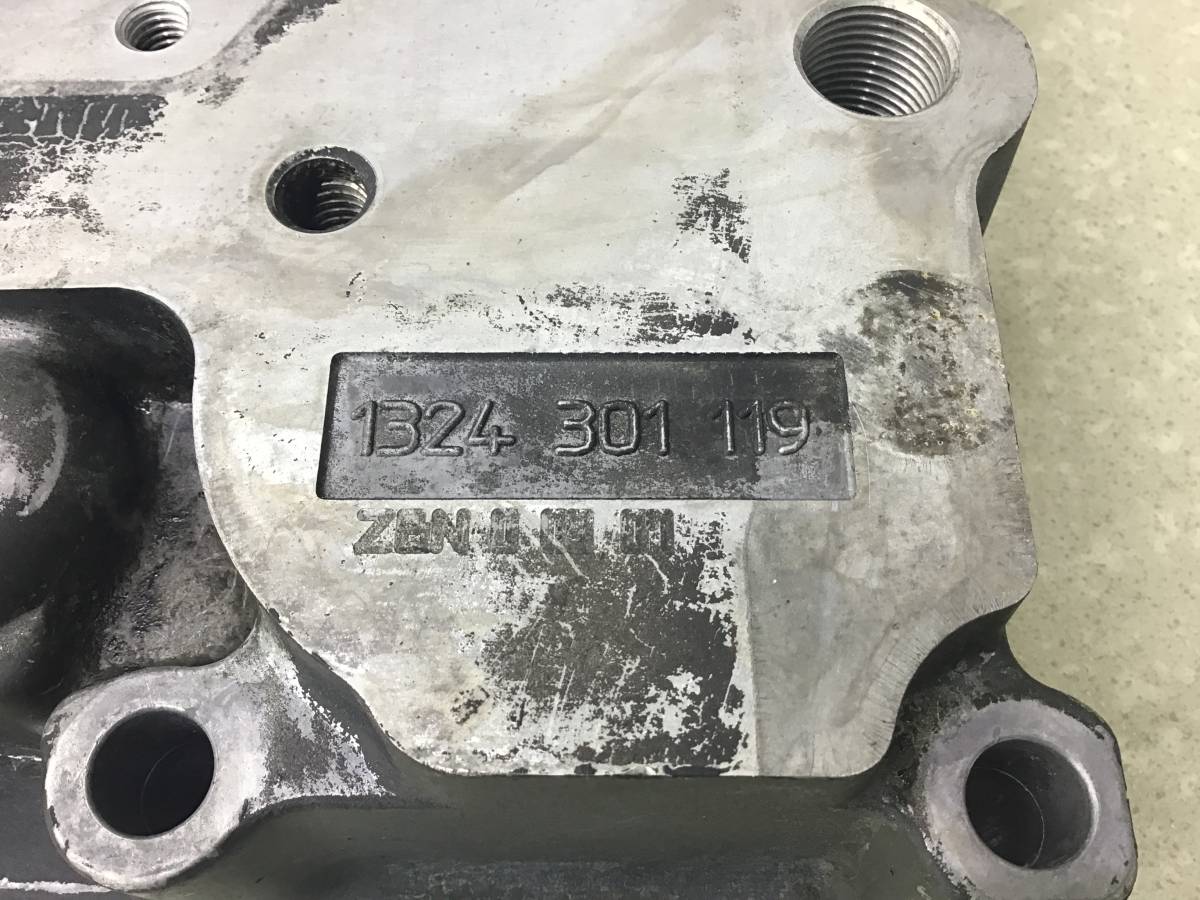 Крышка корпуса КПП Камаз 65222 2002> Крышка корпуса КПП Камаз 65222 2002>