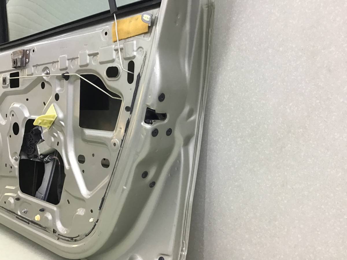 Дверь передняя правая Renault Sandero 1 (BS1Y) 2009-2014