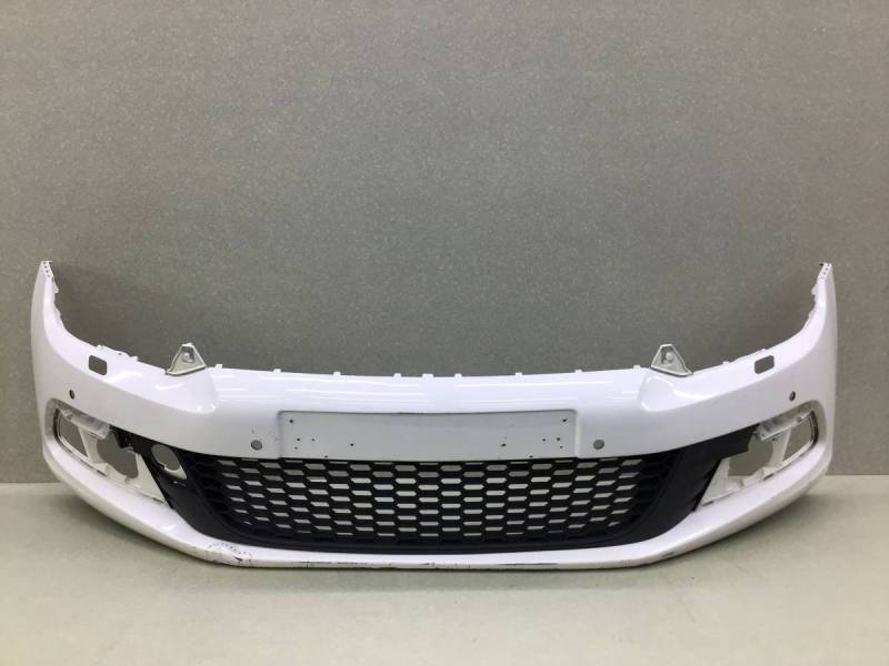 Бампер передний Volkswagen Scirocco 2009-2015