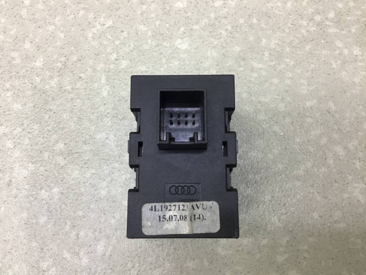 Блок кнопок Audi Q7 (4L) 2005-2015 Блок кнопок Audi Q7 (4L) 2005-2015