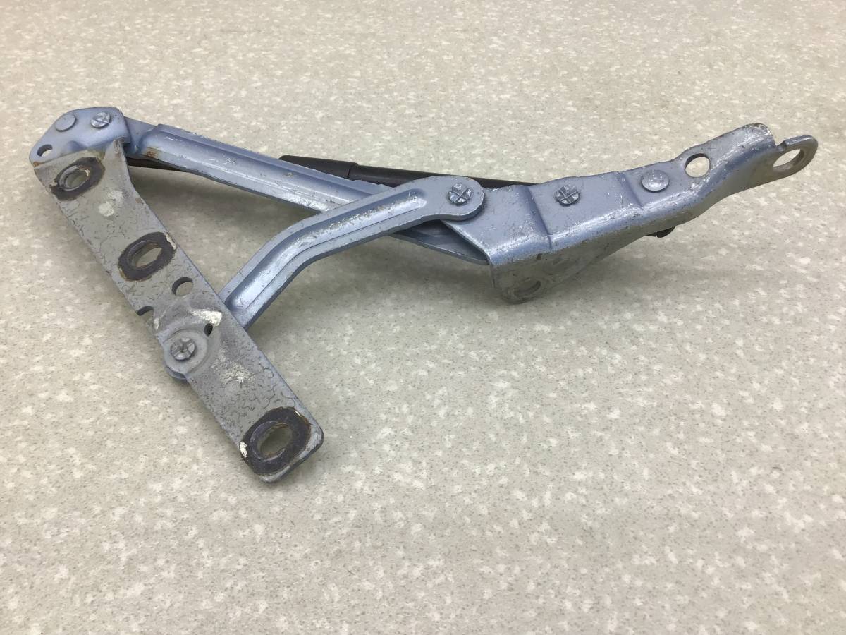 Петля крышки багажника Ford Focus 2 (CB4) 2007-2011
