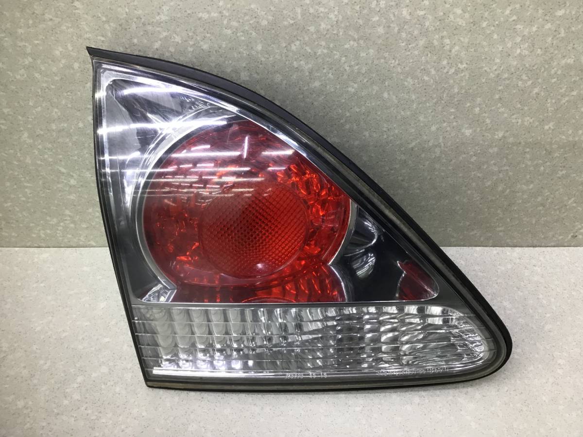 Фонарь задний внутренний левый Lexus RX 300 (MCU15) 1997-2003 Фонарь задний внутренний левый Lexus RX 300 (MCU15) 1997-2003