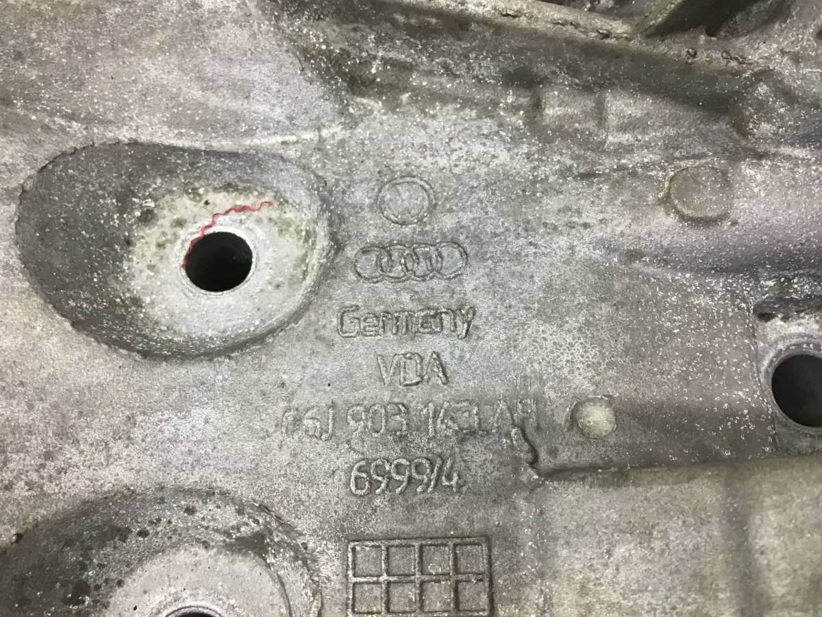 Кронштейн генератора Volkswagen Passat B6 2005-2010 Кронштейн генератора Volkswagen Passat B6 2005-2010