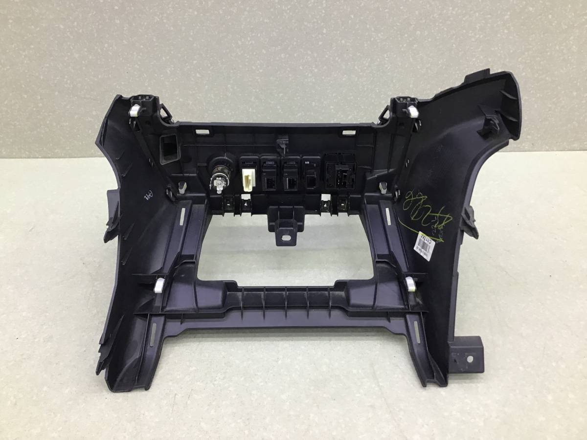 Накладка торпедо Mitsubishi Pajero/Montero Sport (KS) 2015>