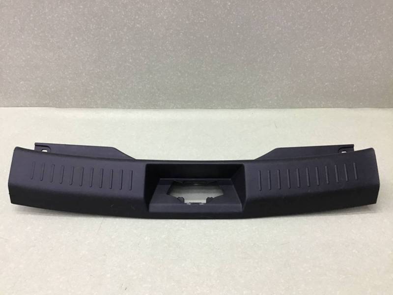 Накладка замка багажника Chery Tiggo 4 (T17/J68) 2017-2023