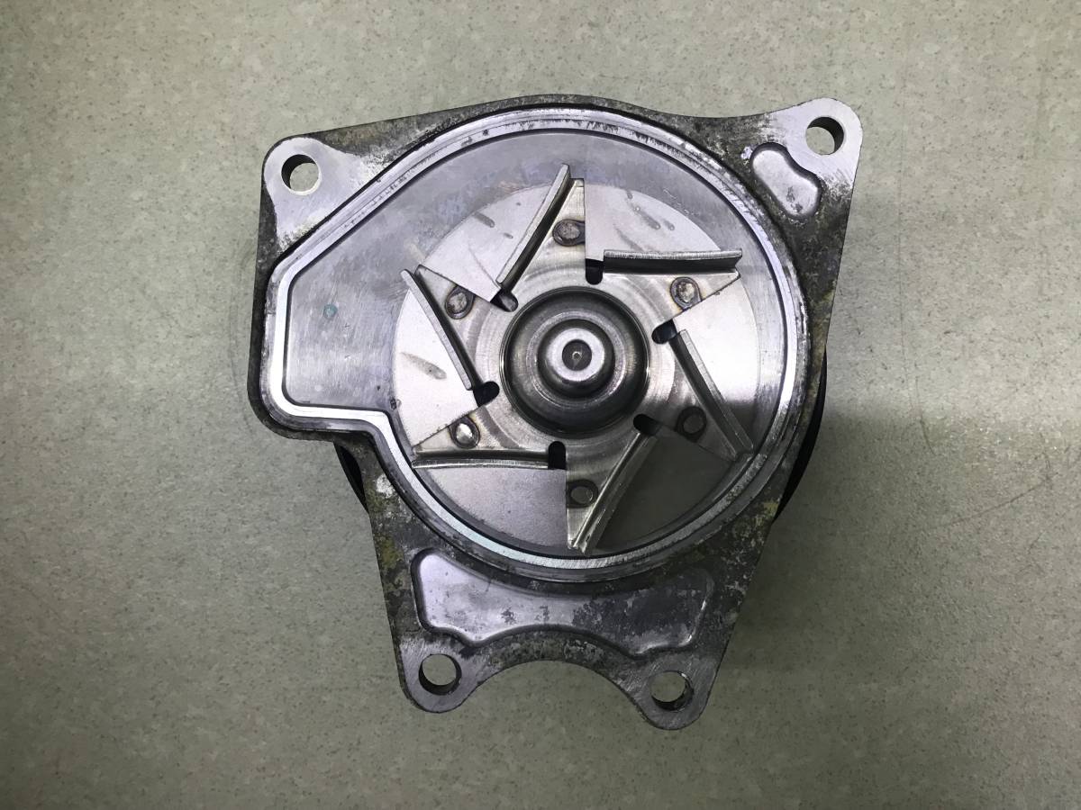 Насос водяной (помпа) Mitsubishi Pajero/Montero 4 (V8, V9) 2007>