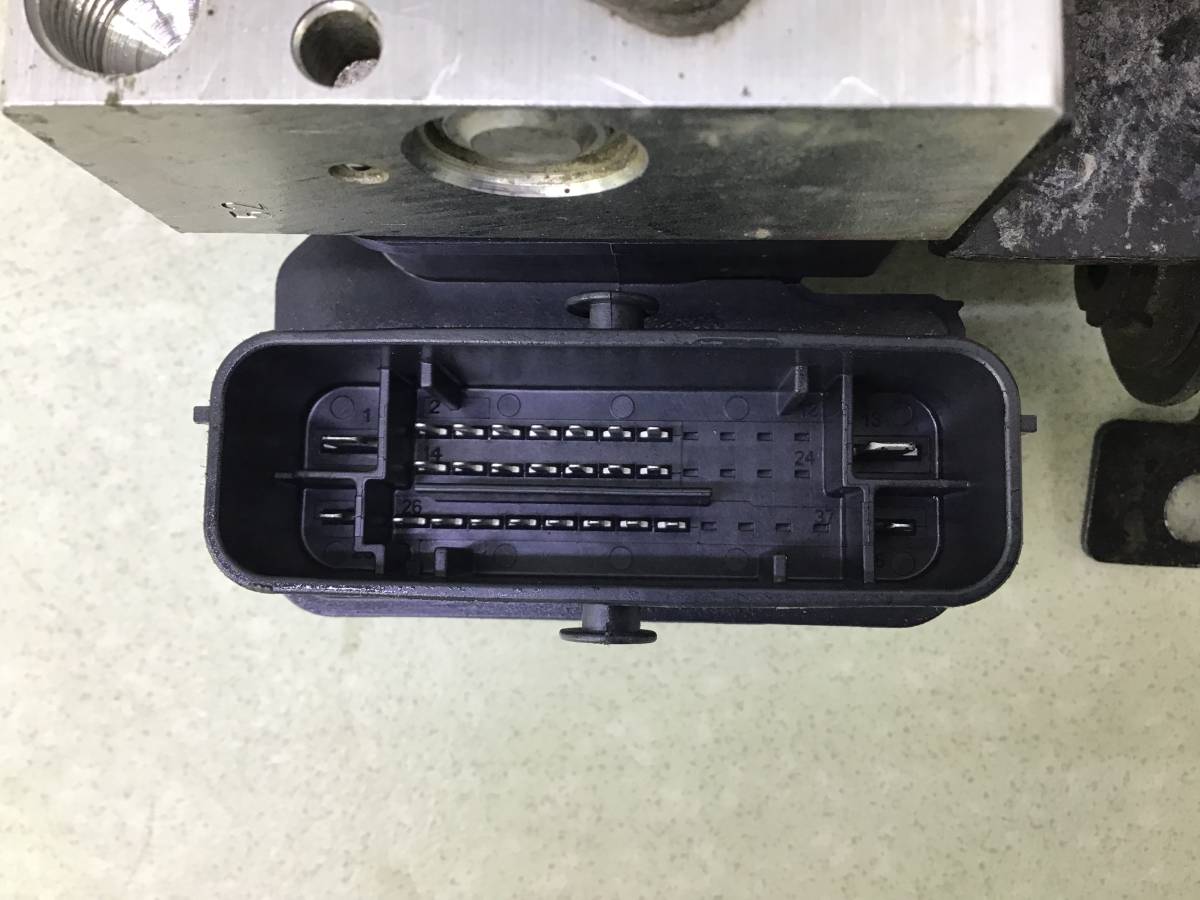 Блок ABS (насос) Volkswagen Polo Sed 5 (6C1) 2010-2020