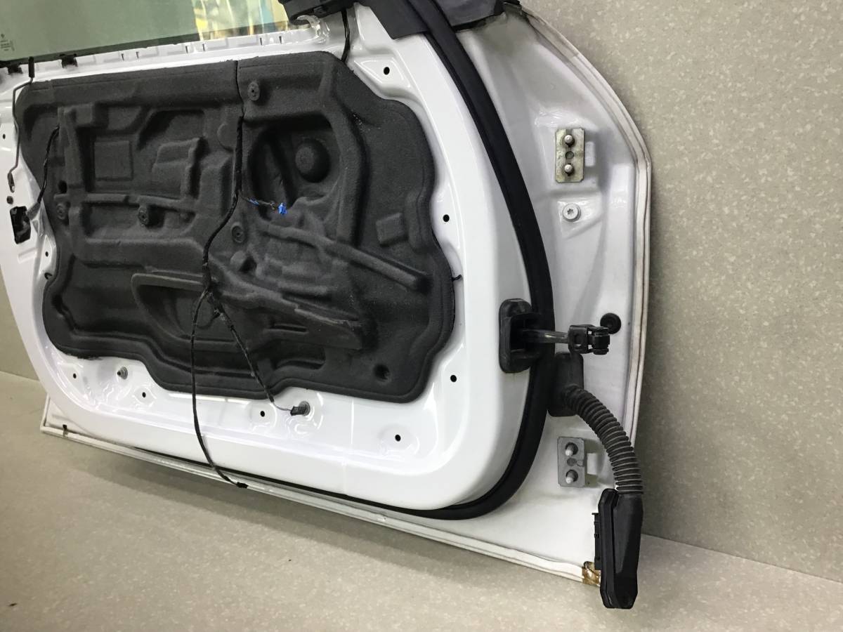 Дверь передняя левая BMW 3-series E90/E91 2005-2011 Дверь передняя левая BMW 3-series E90/E91 2005-2011