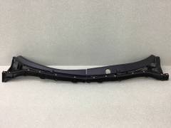 Решетка стеклооч. (планка под лобовое стекло, жабо) Mazda 3 (BL) 2009-2013