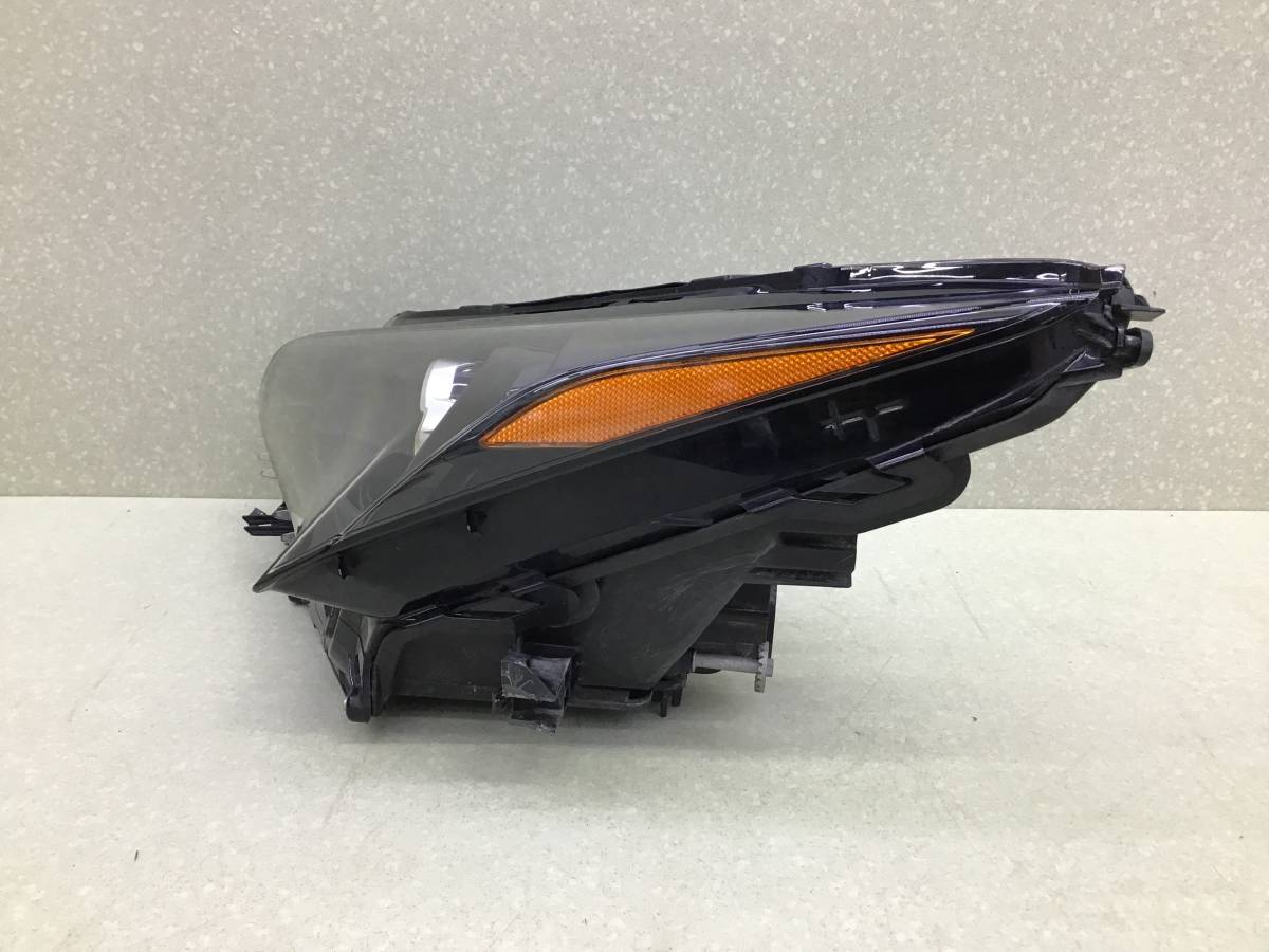 Фара левая Lexus NX 200 (ZGZ10) 2014-2021