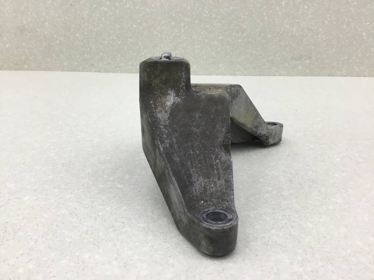 Кронштейн КПП левый Ford Mondeo 4 (BD) 2007-2015 Кронштейн КПП левый Ford Mondeo 4 (BD) 2007-2015