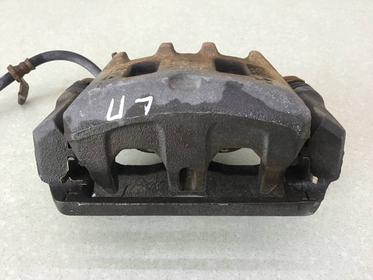 Суппорт передний левый Subaru Forester (S11) 2002-2007 Суппорт передний левый Subaru Forester (S11) 2002-2007
