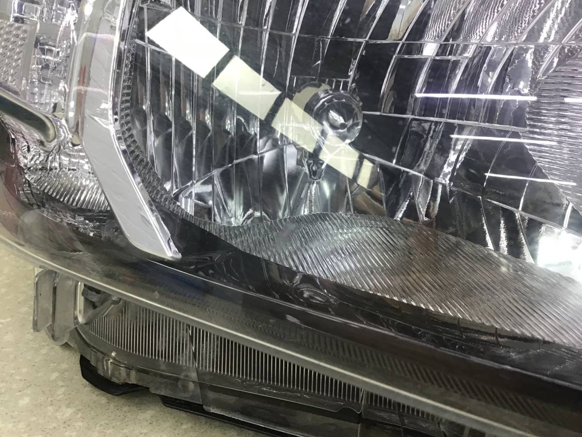 Фара правая Toyota Hilux (GUN125L, GUN126L, TGN126) 2015-н.в. Фара правая Toyota Hilux (GUN125L, GUN126L, TGN126) 2015-н.в.