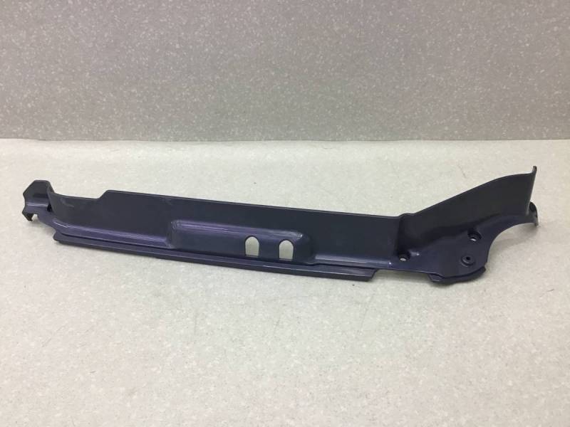 Накладка переднего бампера правая MAN TGA 2007>