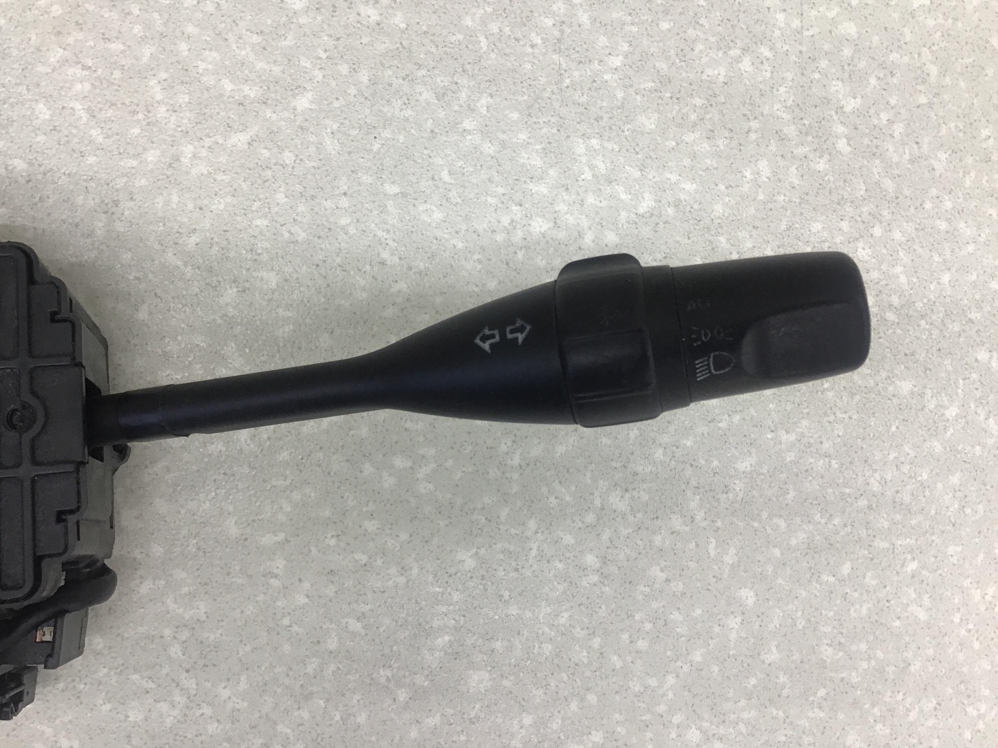 Переключатель поворотов подрулевой, Nissan Almera N15 1995-2000 Переключатель поворотов подрулевой, Nissan Almera N15 1995-2000