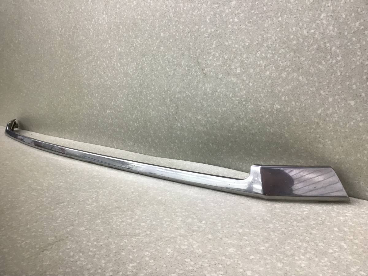 Молдинг решетки радиатора Toyota Highlander (U50) 2013>