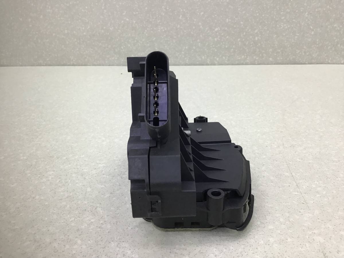 Замок двери задней левой Ford Fiesta (CB1) 2008-2019