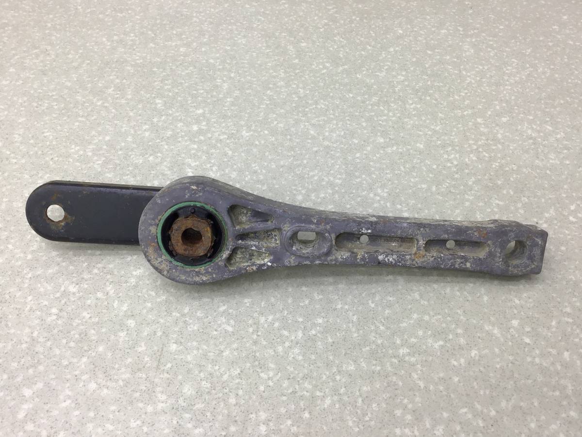 Опора двигателя задняя Volkswagen Tiguan (5N1) 2007-2011