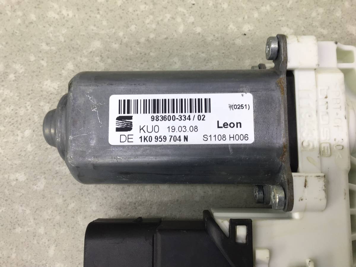 Моторчик стеклоподъемника Seat Leon (1P1) 2005-2013