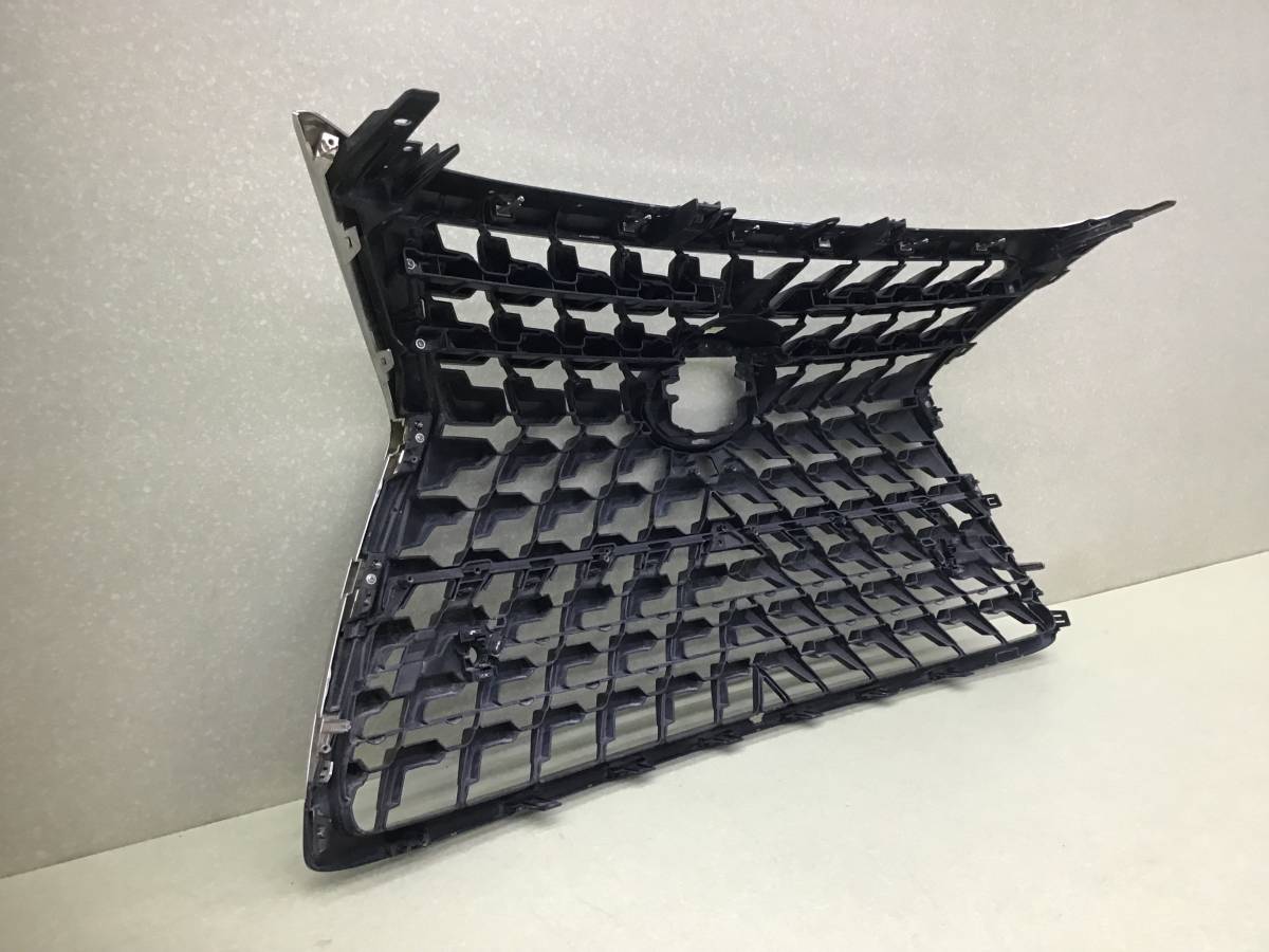 Решетка радиатора Lexus GX460 (URJ150) 2009-н.в.