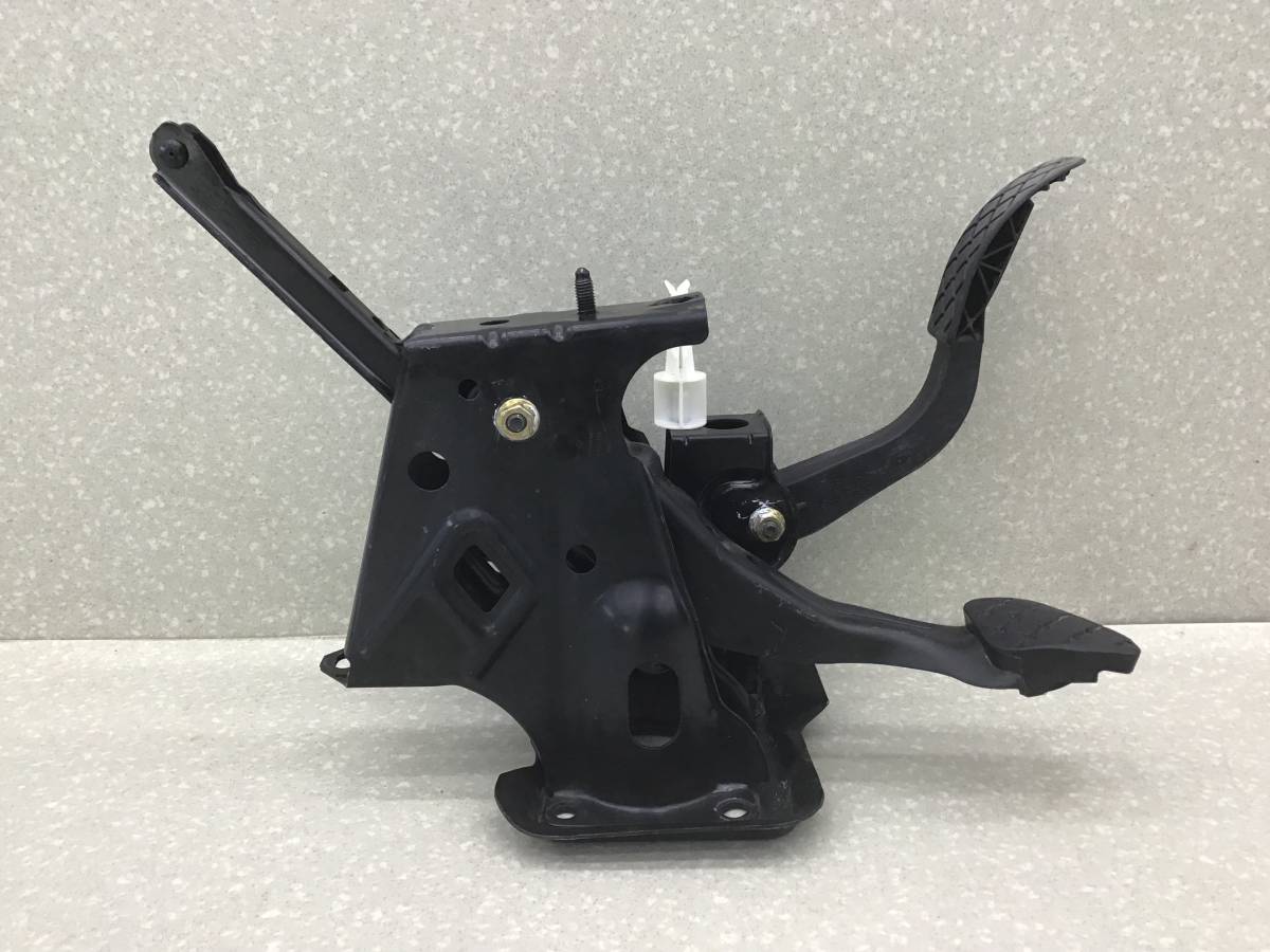 Блок педалей Skoda Octavia A4 (1U2) 2000-2011