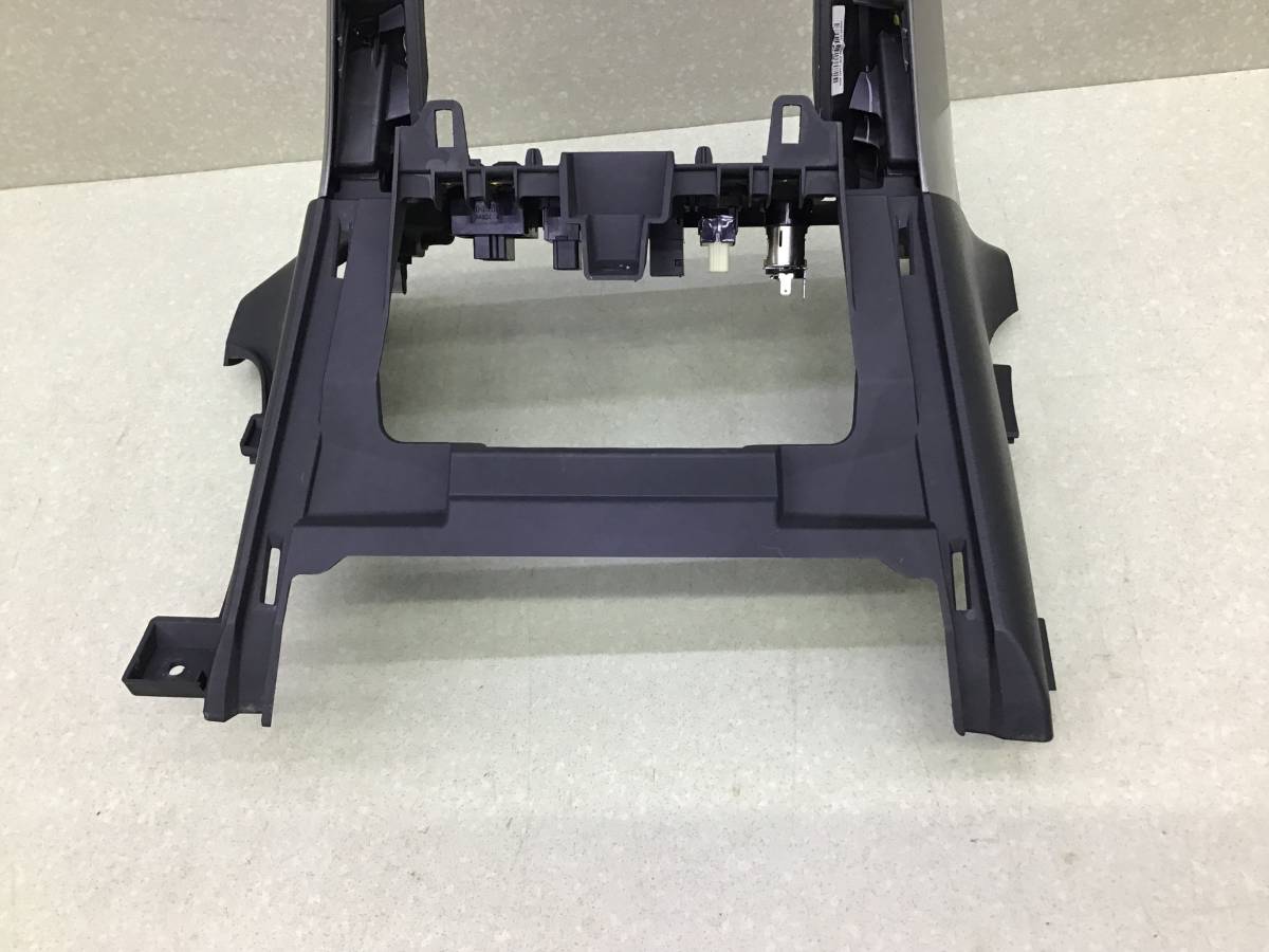 Накладка торпедо Mitsubishi Pajero/Montero Sport (KS) 2015>