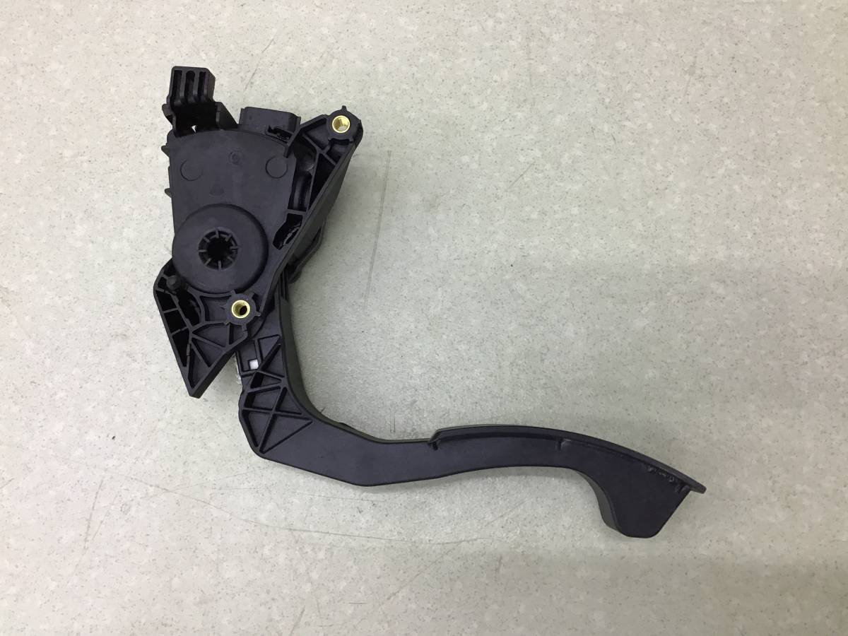 Педаль газа Renault Duster (HS) 2010-2021