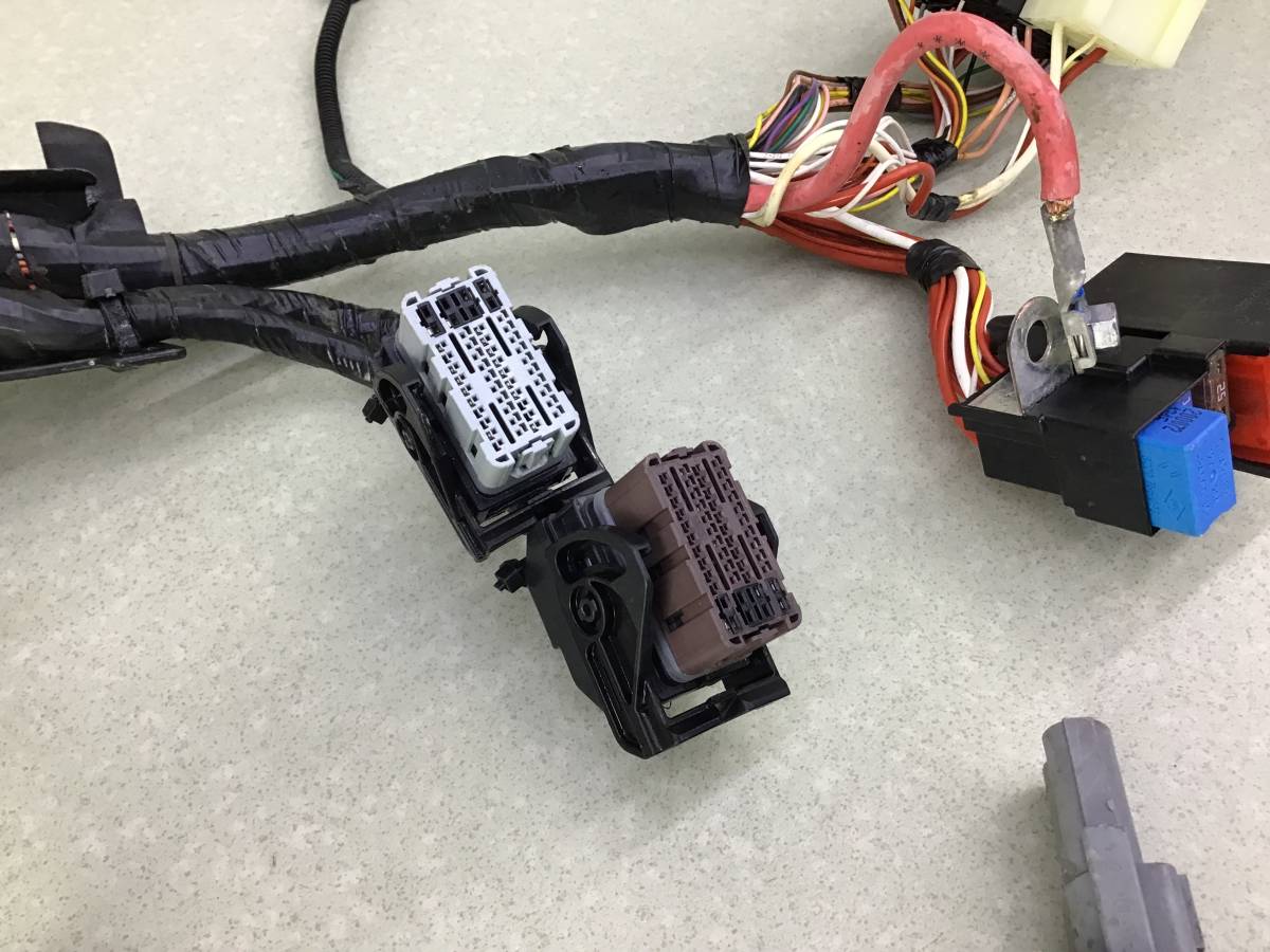 Проводка двс Renault Duster (HS) 2010-2021 Проводка двс Renault Duster (HS) 2010-2021