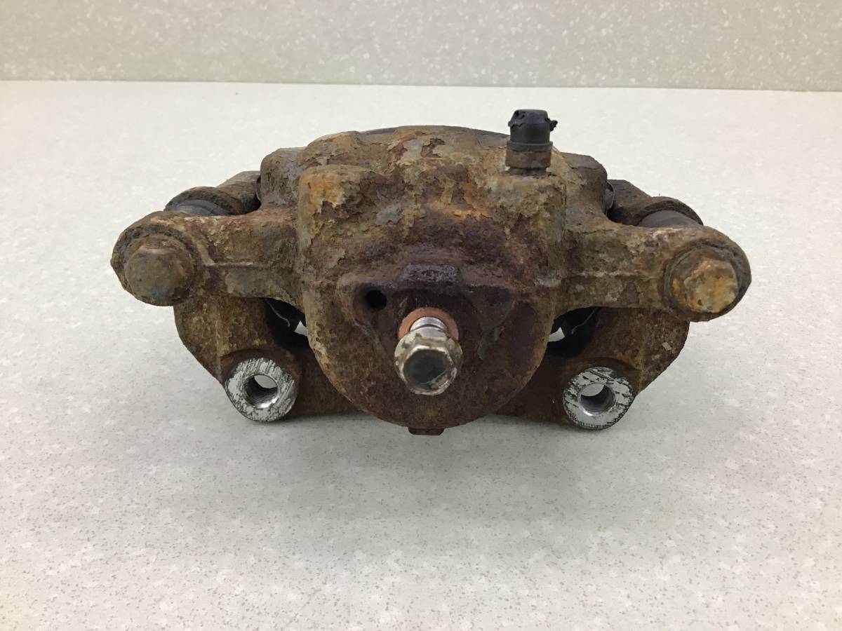 Суппорт передний правый Ford Fiesta (CB1) 2008-2019 Суппорт передний правый Ford Fiesta (CB1) 2008-2019