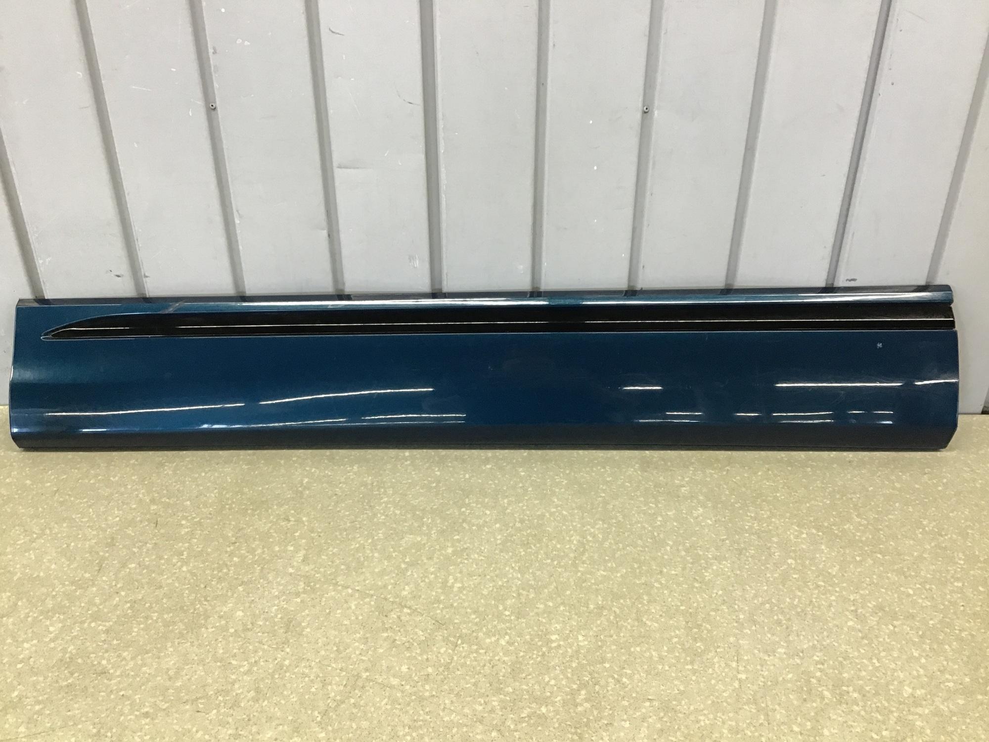 Накладка двери передней левой, Audi Q8 2018>