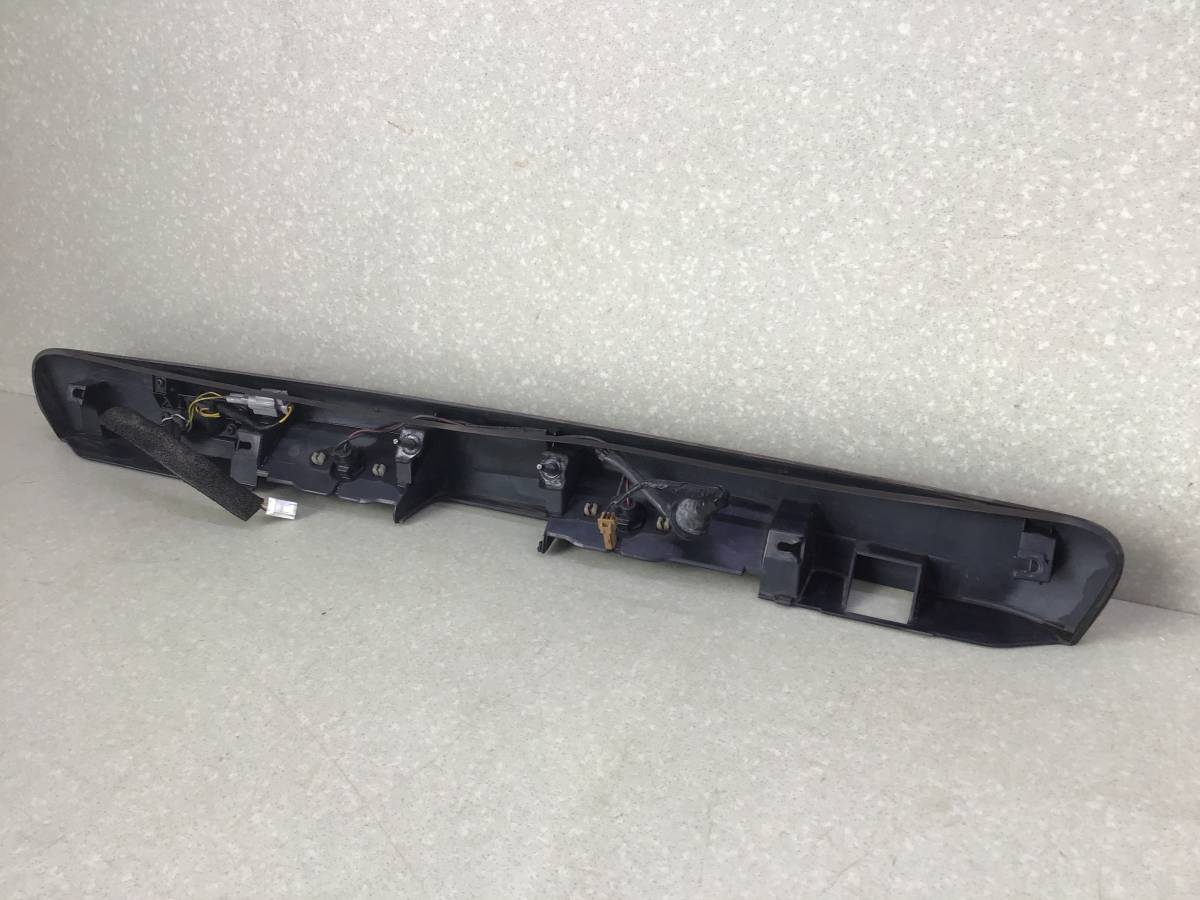 Накладка двери багажника Nissan NV200 (M20) 2009>